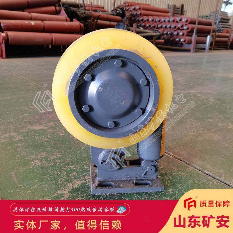 矿用单轮L31KA滚轮罐耳 坚固耐用罐笼装置导向配件缓冲式滚轮罐耳