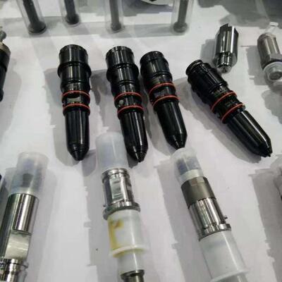 6156-11-3300喷油器3095773 095000-1211095000-0809电装喷油嘴