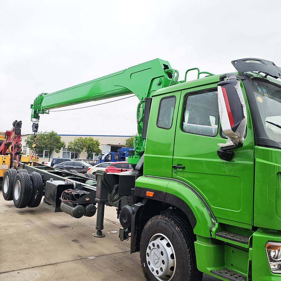 福凯12吨重汽豪沃出口汽车随车吊固定式折叠臂液压伸缩臂生产厂家,搬运/仓储/物流设备,其他起重搬运设备,淘宝优惠券,粉丝福利购,淘宝优惠卷