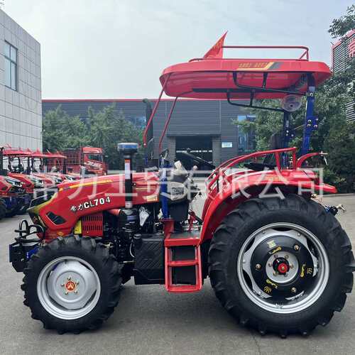 常力CL704行李架大马力农用拖拉机水旱两用耕地机四驱柴油拖拉机