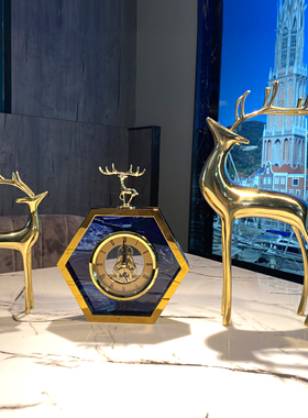 轻奢创意软d装饰品家居客厅玄关书房书桌装饰品纯铜鹿摆件北欧工