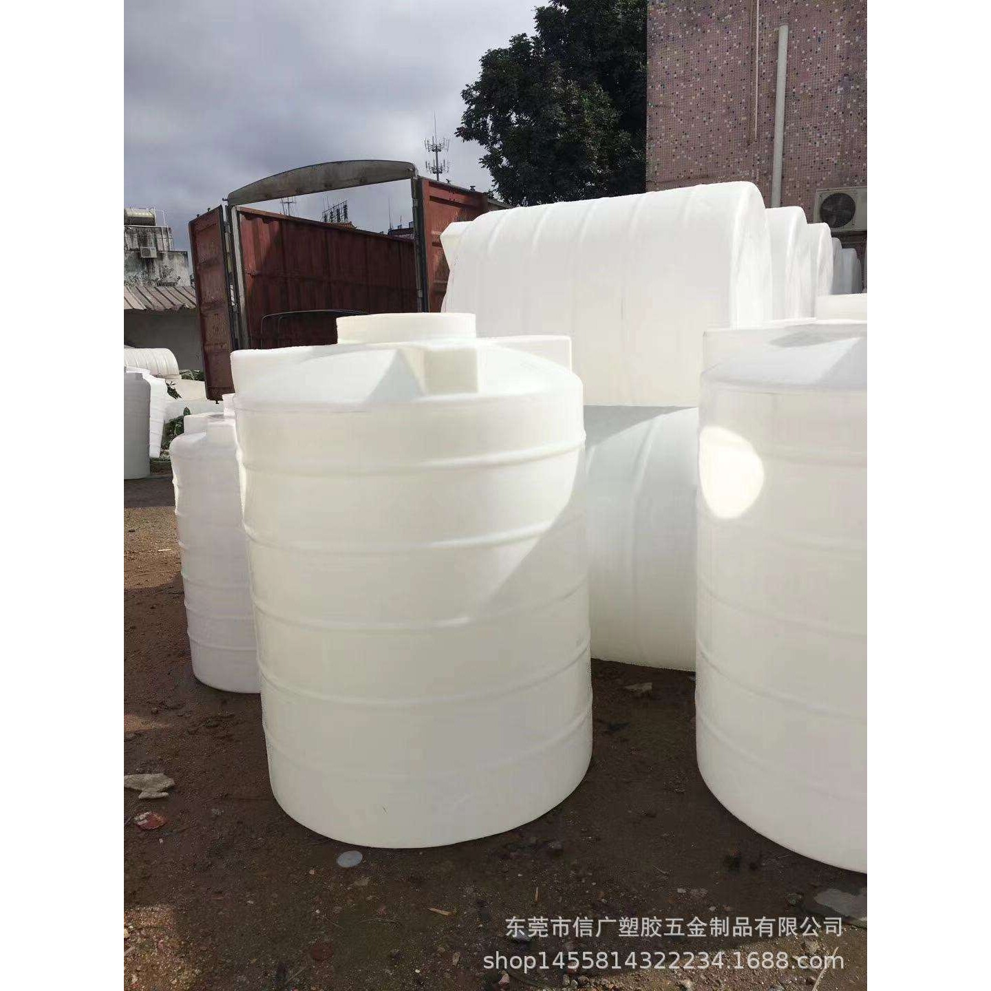 加厚食品蓄水大水塔 耐酸碱防腐工厂塑胶罐2吨化工桶 施工储水塔