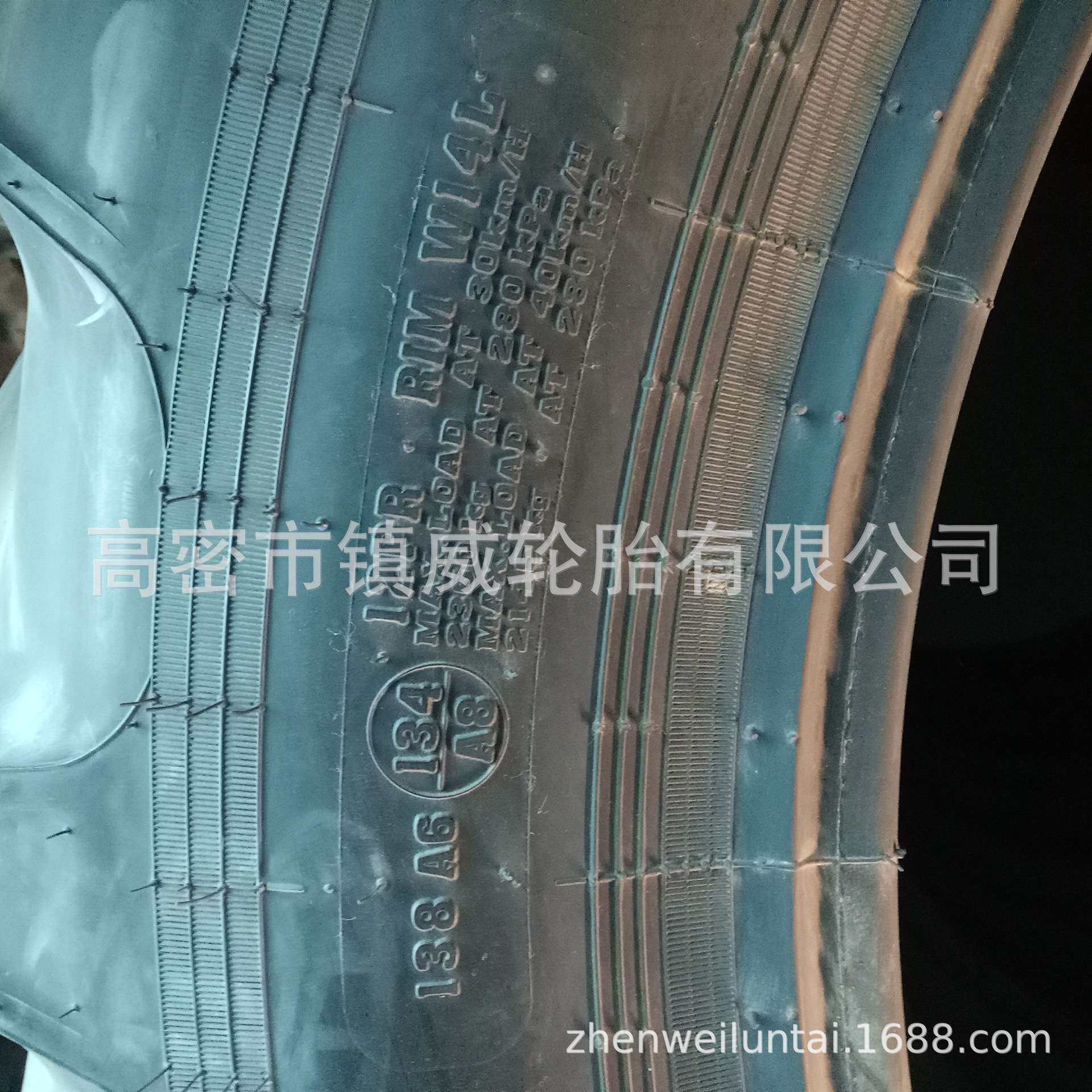 现货农用拖拉机轮胎 15.5-38 16.9-38 人字花纹中耕机轮胎