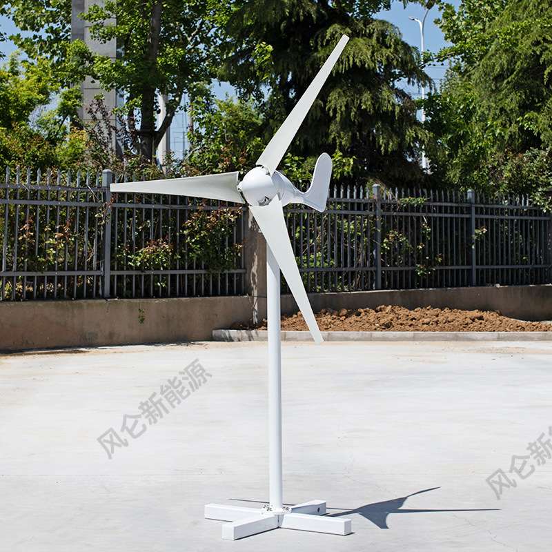 厂家供应水平轴300w-400w风力发电机 微型 风光互补路灯 景观风机