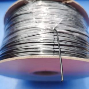 供应黑色机用扎线 白色 椭圆形扎丝  0.45芯  1.8MM 包胶铁丝扎带