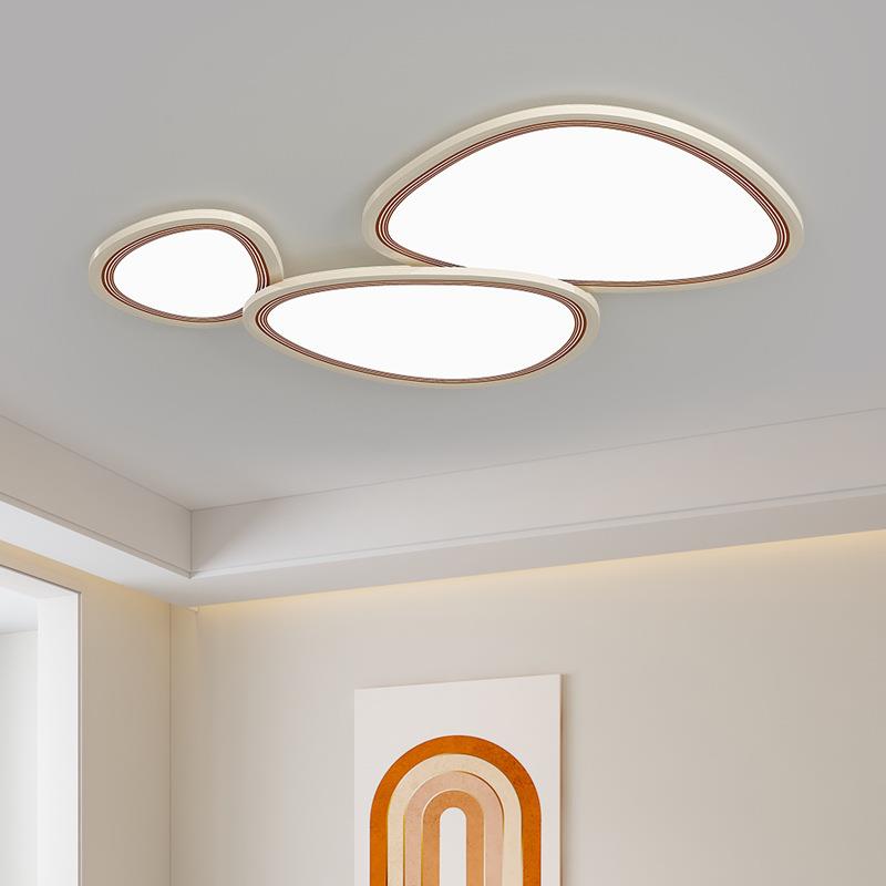 客厅主灯2026新款鹅卵石吸顶灯现代简约大气护眼中山灯具云朵灯