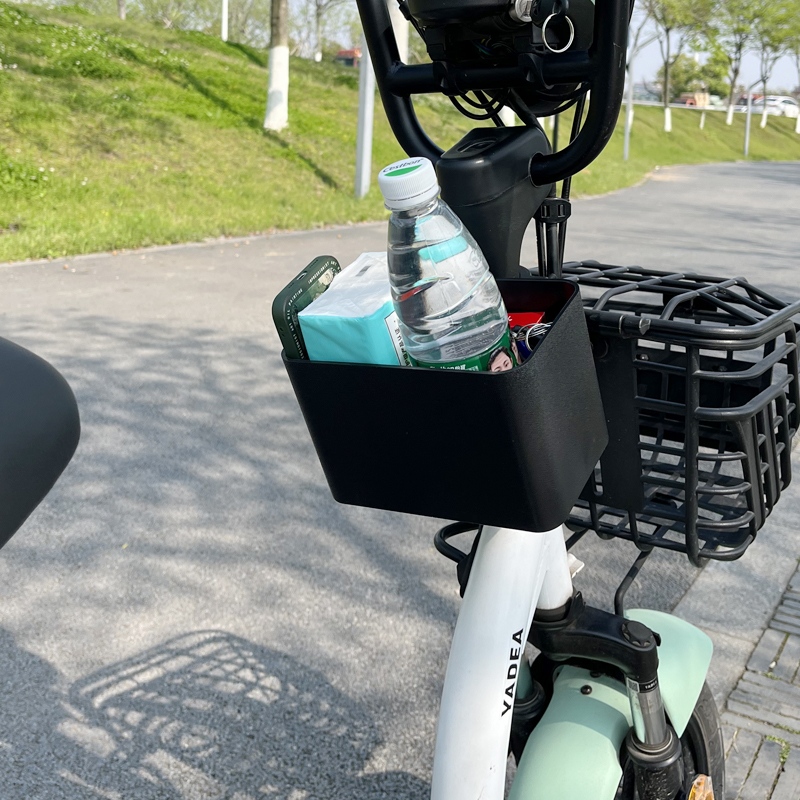 电动车前置储物盒电瓶车免打孔通用D挂篮储物筐多功能手机水杯支