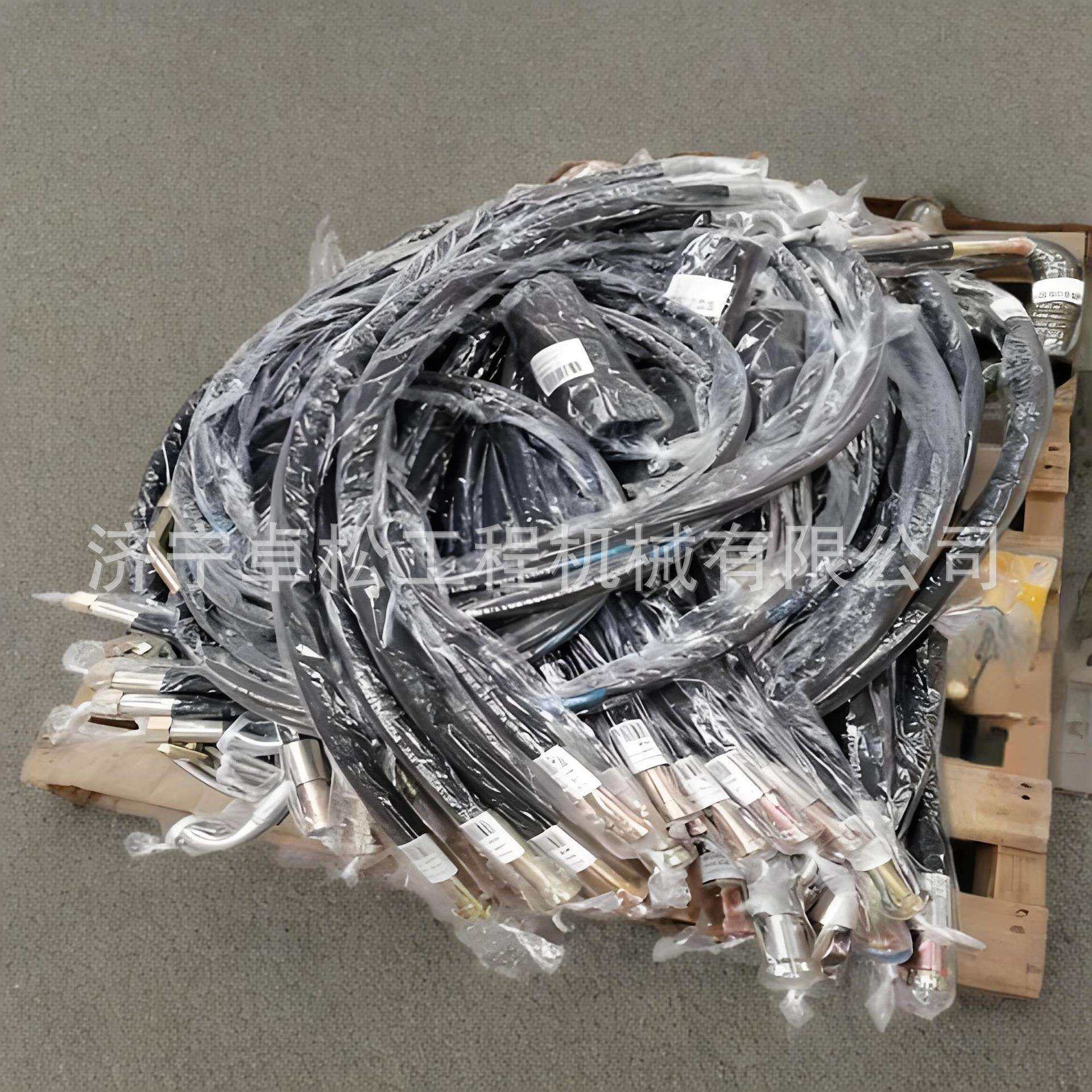 推土机SD22液压管路 07113-00412 推土机 158-71-05000 管接头