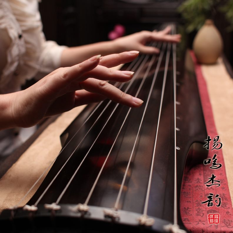 】【扬鸣古琴11练习纯手工漆送纯 仲尼伏羲混沌生老古琴 杉琴木