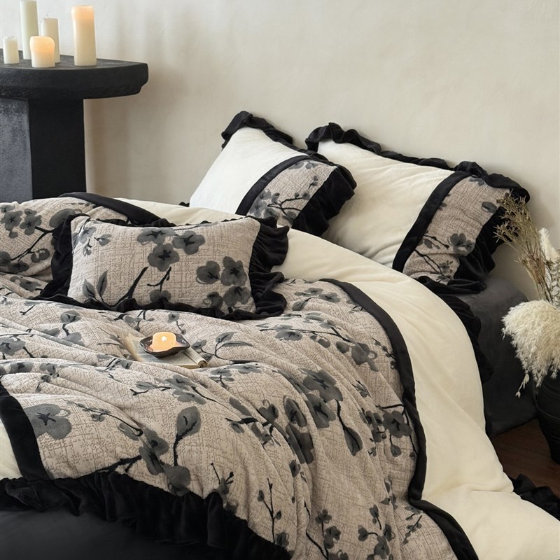 法式覆古拼接牛奶k绒四件套冬季加厚保暖珊瑚雕花绒床单被套荷叶