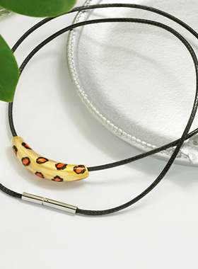 18k金豹纹弯管配件（含绳）【QL07441】