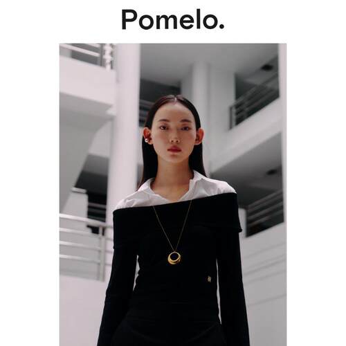 Pomelo 露肩翻领针织T恤女新款假两件设计感显瘦短款针织衫女