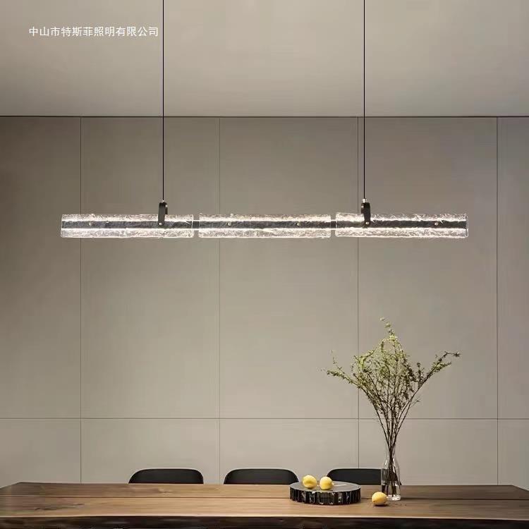 吊灯北欧全铜轻奢感设计师新款意式极简一字长条餐厅桌吧台灯