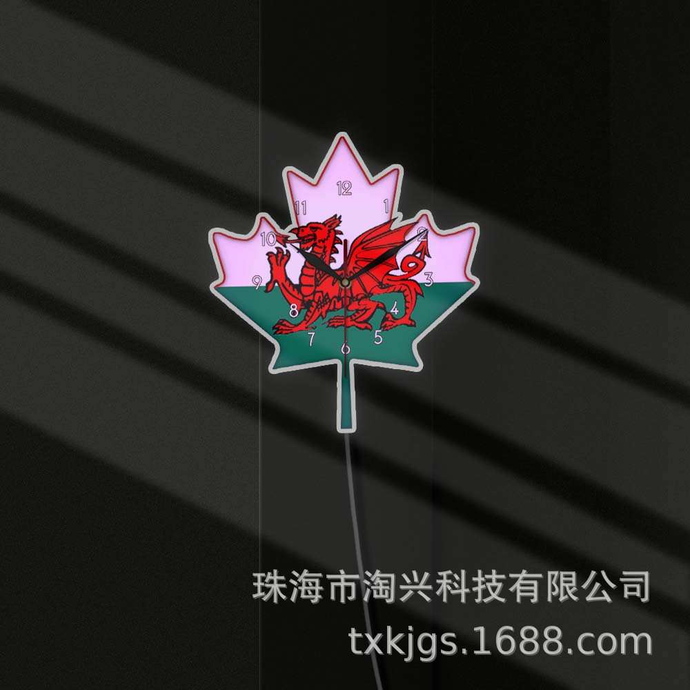 LED灯白色外框挂钟威尔士国旗图案白枫叶红色龙时钟家居装饰墙钟
