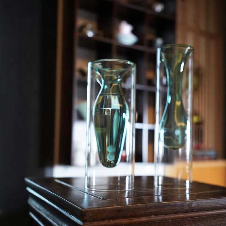 薄立花器软装通自由摆件花插花花器皿生花质花器池坊玻璃花瓶透