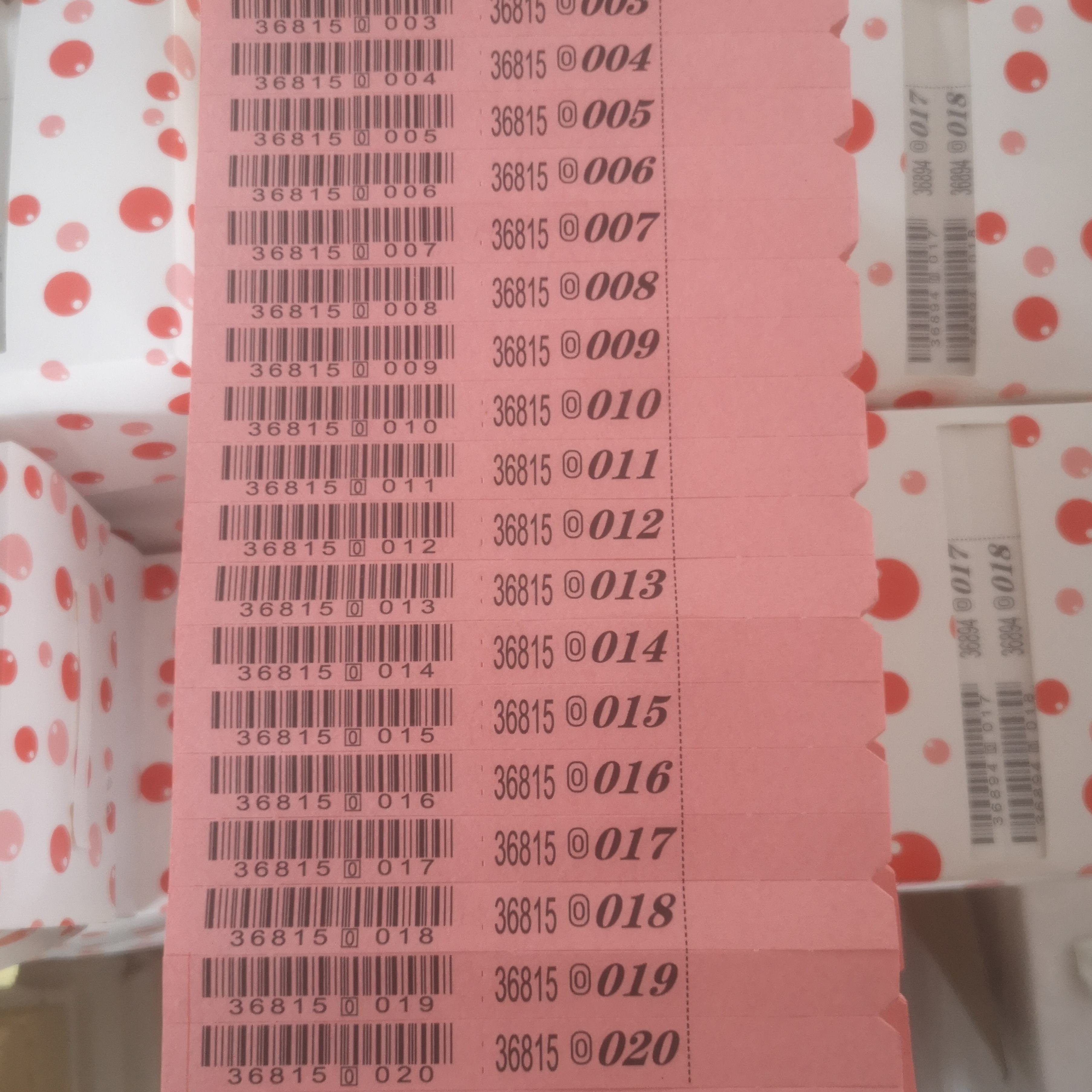 掉不色唛不专用洗九位数防水纸条码标签纸烂洗衣店干店洗收银