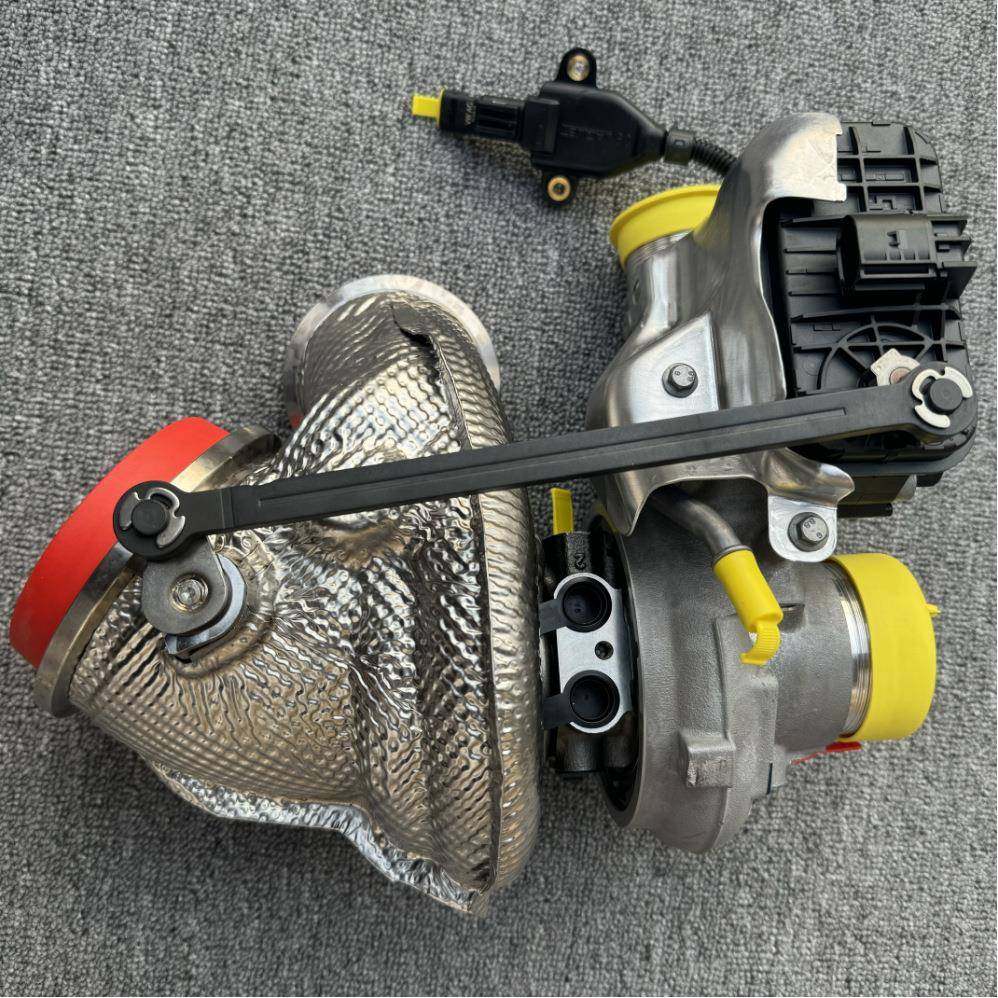 03H145701K 49389-06710 03H701V02适用大众途昂新2.5T涡轮增压器