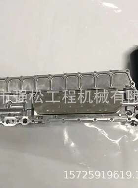 五 10铃6SD1边盖总成113200-9701 发动机配件涡轮增压器