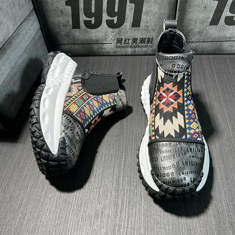 网红爆款男鞋冬款2024新款加绒时尚民族风青少年一脚蹬马丁靴皮鞋