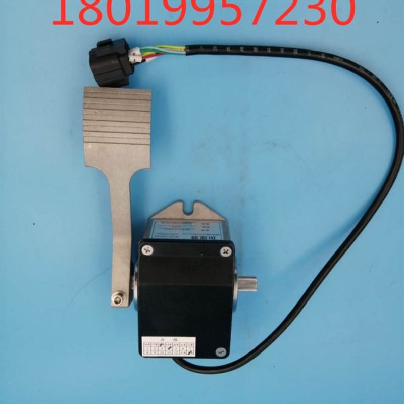 合力加速器EFP712-2410 七线黑色G防水插头 电子式踏板油门加速器