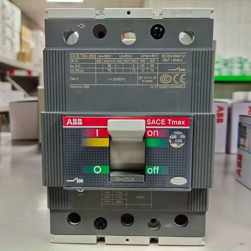 ABB断路器XT1C160 TMD25/450 FFC 3P现货