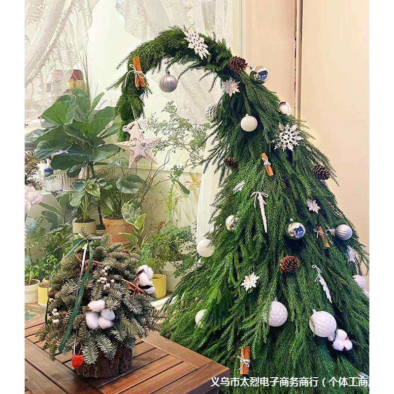 圣诞树歪脖子天竺少女真植物手工圣诞装饰品室内门店场景布置引流
