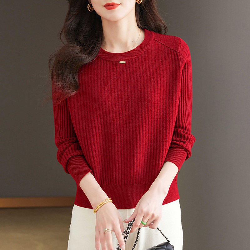 红色毛衣女士秋冬针织打底衫2024新款冬季洋派内搭可外穿短款上衣