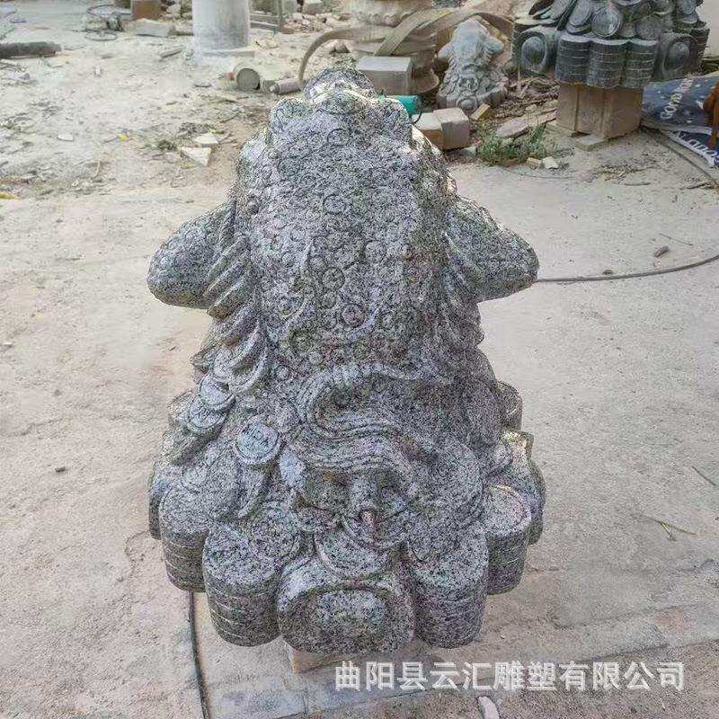 石雕晚霞红吐水金蟾三足喷水蟾蜍动物户外庭院酒店水景装饰小品
