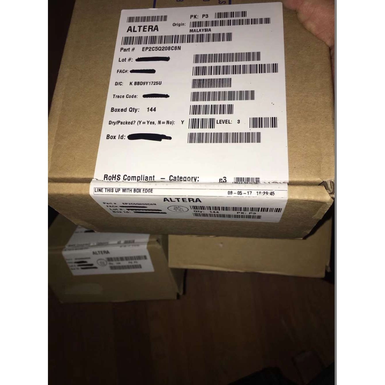 电子元器件【EP2C5Q208C8N】价格咨询为准 可编程逻辑器芯片