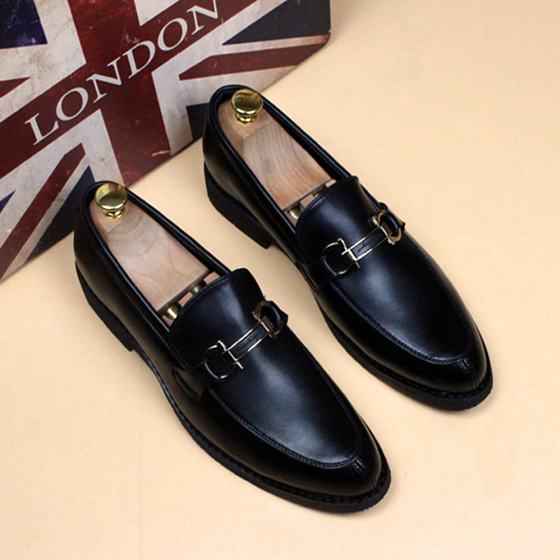 新品尖头韩版皮鞋男金属扣套脚男鞋亮皮青年休闲增高发型师皮鞋子