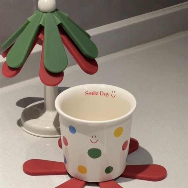 隔热垫圣诞树茶杯垫可折叠防烫餐桌垫带收纳架硅胶耐高温餐垫锅垫