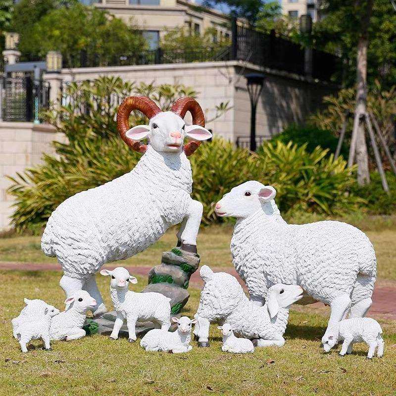 玻璃钢户外仿真绵羊雕塑售楼处小区园林景观山羊摆件幼儿园装饰品