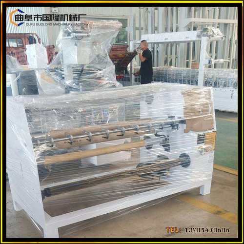 一种将宽幅纸张云母带或薄膜分切成多条窄幅材料的机械设备分切机