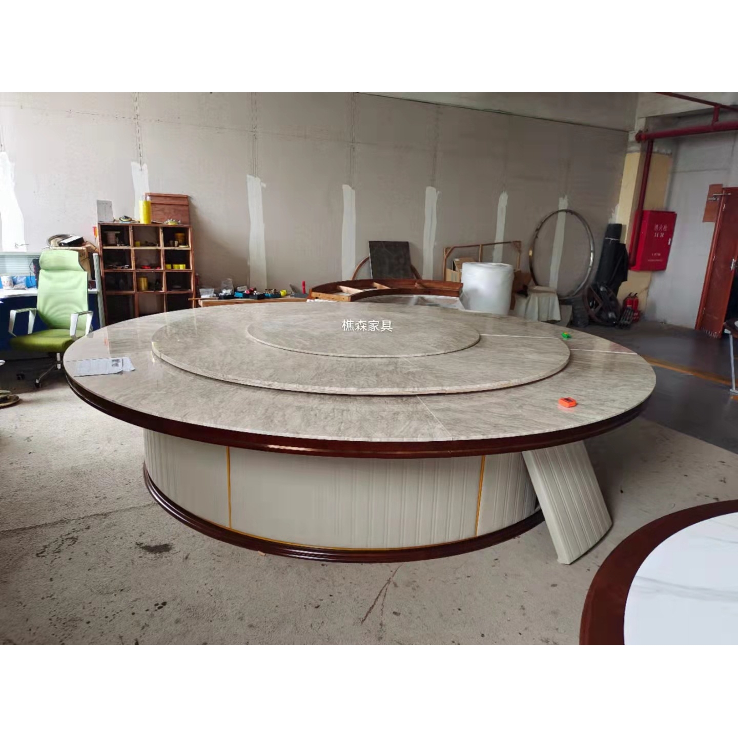 大理石新中式自动餐桌 钢化玻璃入框转动圆桌 配套餐椅