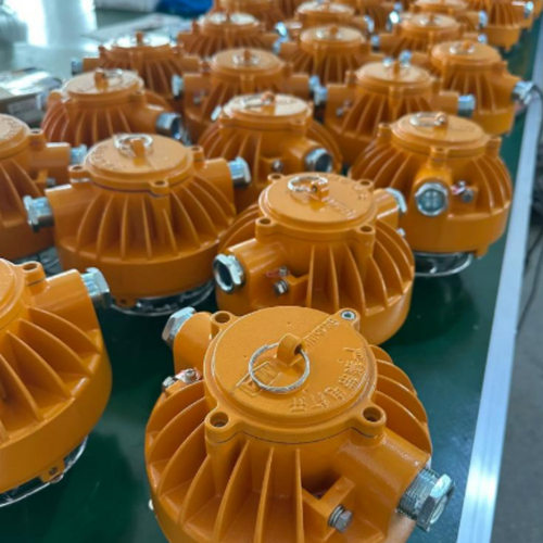 LED防爆泛光灯油田化工仓库轮船防爆弯杆灯200W/300W