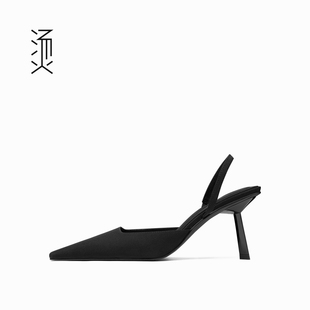 烫黑色布面尖头细高跟一字带后空凉鞋2024M春夏季新款高级法式单