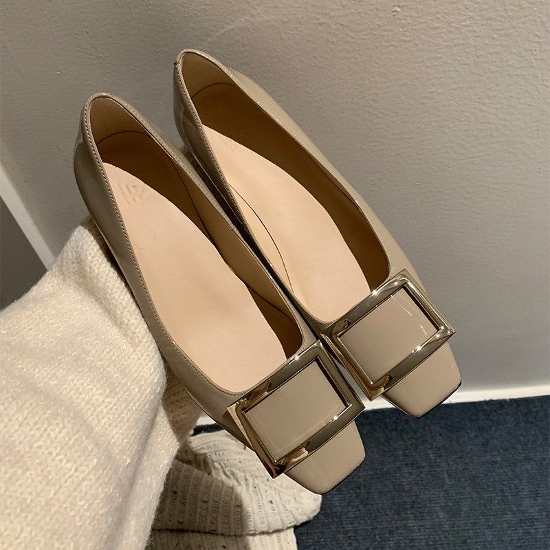 经典方扣浅口单鞋女春夏红色漆皮婚鞋方头粗跟通勤女鞋中跟,女鞋,浅口单鞋,淘宝优惠券,粉丝福利购,淘宝优惠卷