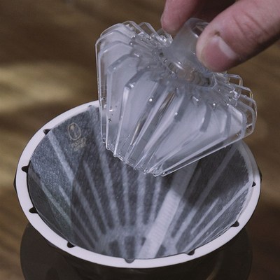 手冲咖啡V60锥形山文折纸滤杯T1滤纸使用压纸辅助把件可热水冲压