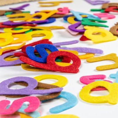 周岁英文名字定制墙贴装饰毛毡生日背景布置道具不织布字母不伤墙