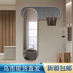 新疆 壁挂试i衣镜全身镜镜子挂衣架一体贴墙穿衣镜玄关衣帽架 包邮