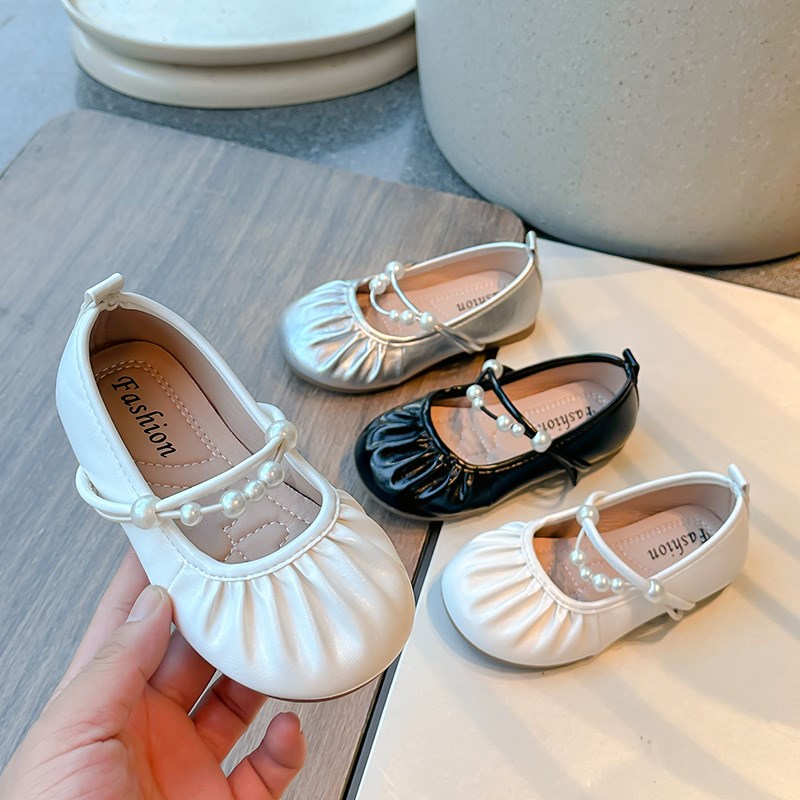 女孩珍珠小皮鞋秋季儿童洋气法式公主鞋2024新款女宝宝软底豆豆鞋