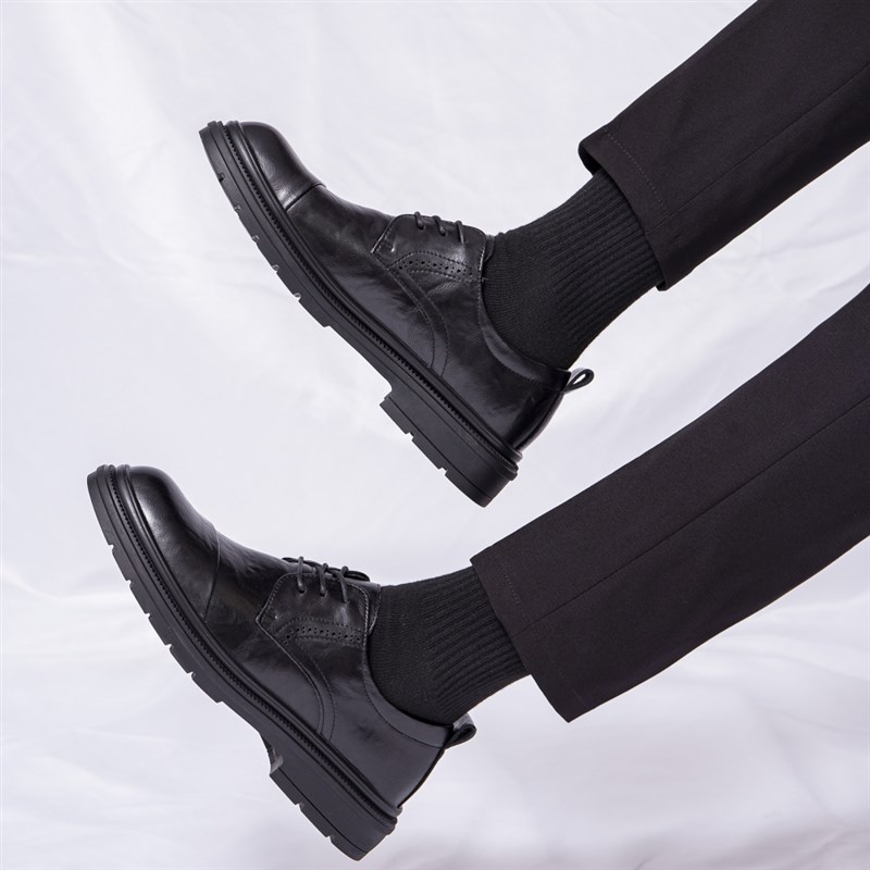 新款商务正装男士皮鞋休闲透气软底英伦结婚鞋高级感德比皮鞋