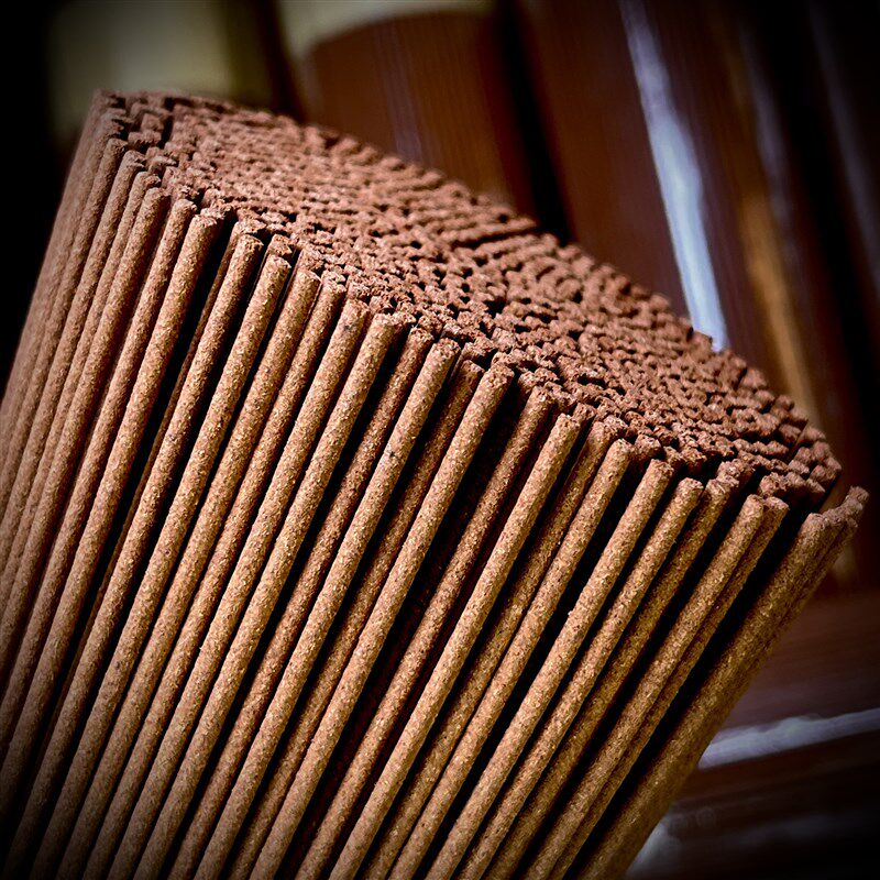 天然降真香线香选用高油高密的高品质降真香粉制作而成香韵纯正