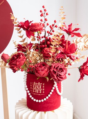 红色喜庆中式婚礼花艺装饰 迎宾舞台KT板布置拱门仿真花地排花艺