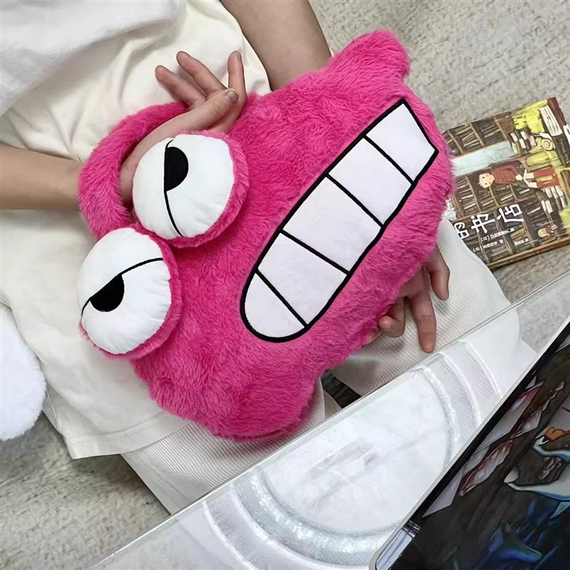 便携抱枕被子两用午休靠枕办公室午睡枕靠垫汽车空调毯二合一车载