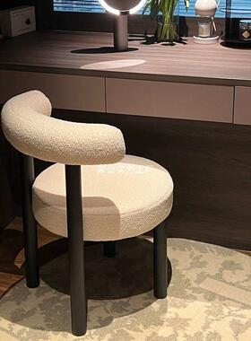 凳网红奶油风化椅女生卧靠室背KGE梳妆台椅子简约家用妆设计师化