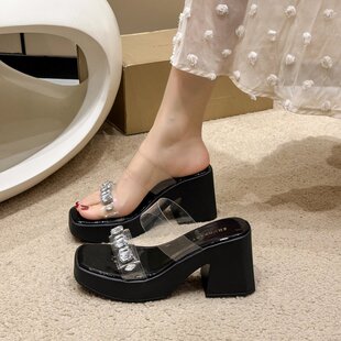 显腿长!!水钻凉鞋女2024春季新款厚底一N字带露趾上街穿的凉拖鞋