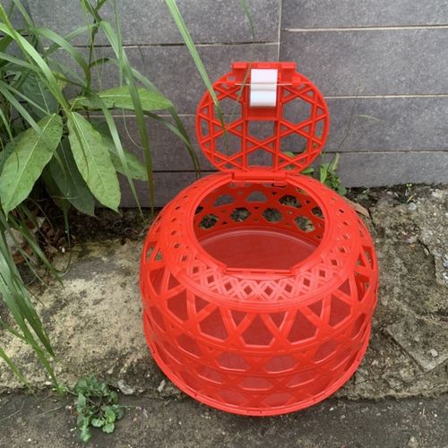 红色鸡笼塑料(小汽车便利鸡笼)