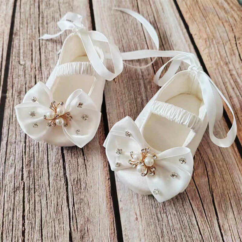 春季婴儿布鞋宝宝鞋满月百日童鞋0-12个月女婴学步鞋软底透气好穿