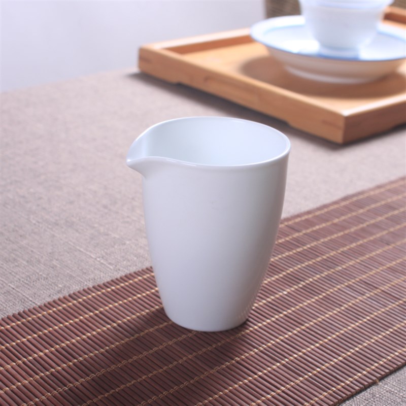 手绘陶瓷公道杯分茶器茶海 青花瓷白瓷青瓷定窑 功夫茶具均杯茶盅